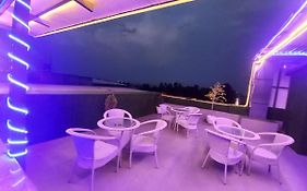 Hotel Blue Orchid - A 3 Star Heaven In Tricity